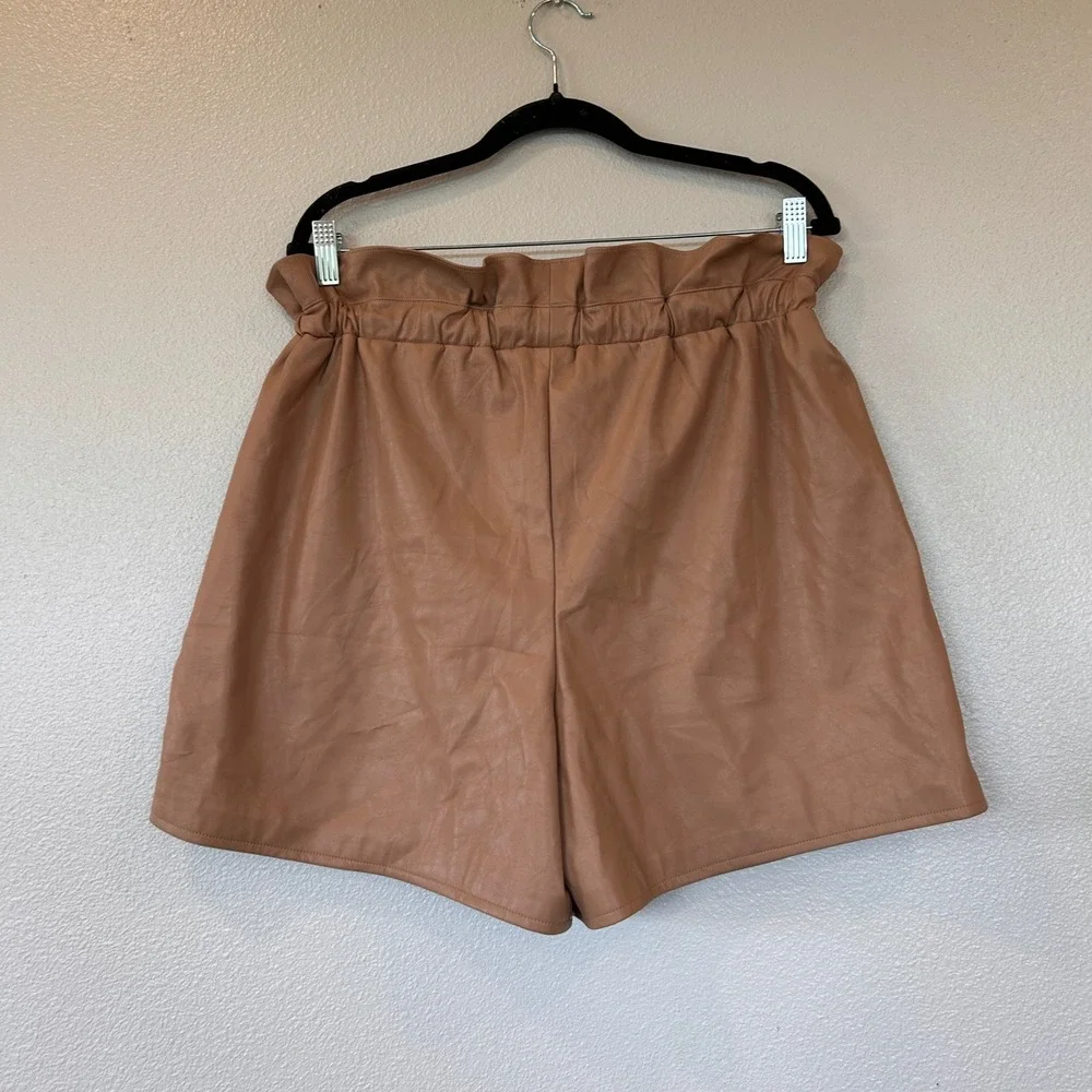 Kendall + KylieTan Faux Leather Paperbag Waist Shorts Women Size L Camel Hi Rise